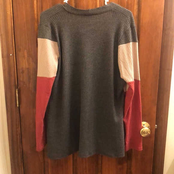 Cardigan - Picture 2 of 3